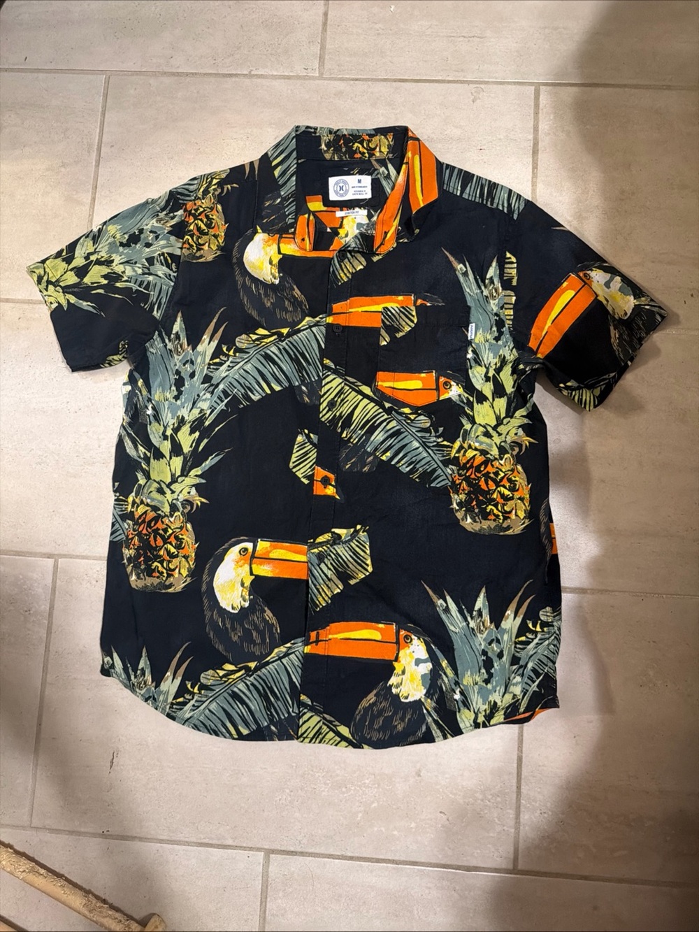 HURLEY Men’s Hawaiian Shirt Toucan Pineapple Black Bird M Medium DD